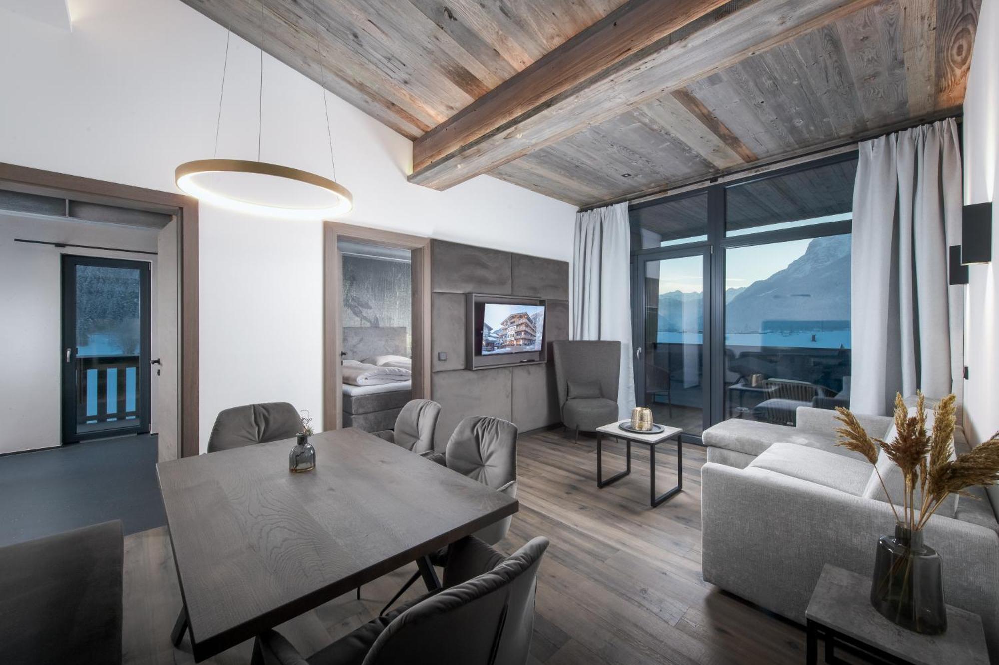 Hotel & Appartements Heigenhauser Waidring Exterior photo